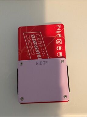 Slim Minimalist Card Wallet in Light Lilac